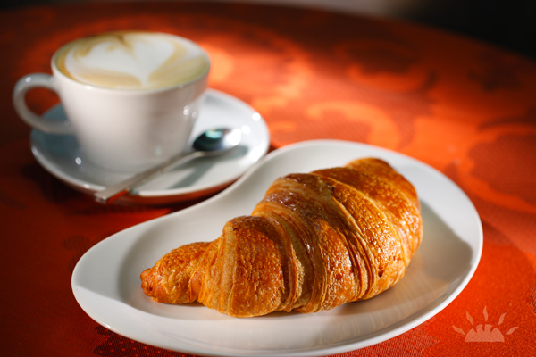 Resultado de imagem para coffee and brioches